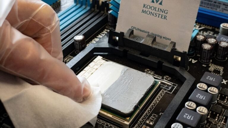 How To Clean Thermal Paste Off Cpu
