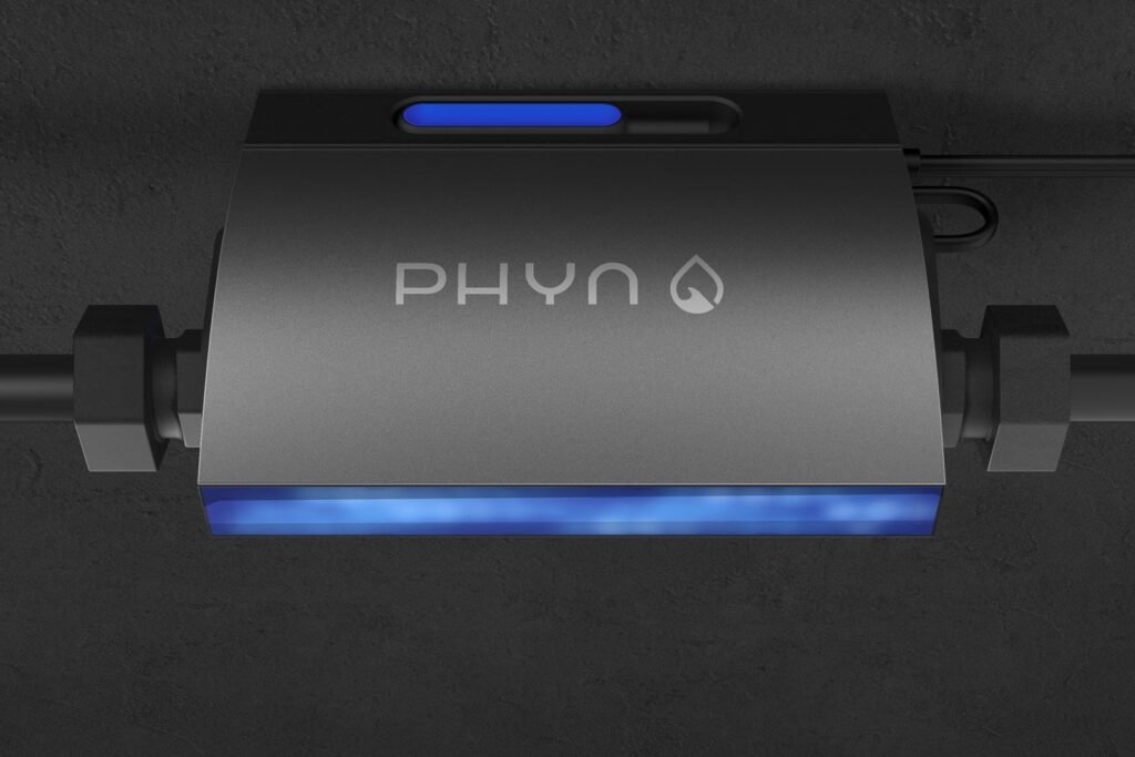 Flo Vs Phyn