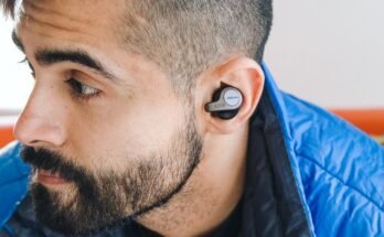 Can You Charge Bluetooth Headphones While Using Them