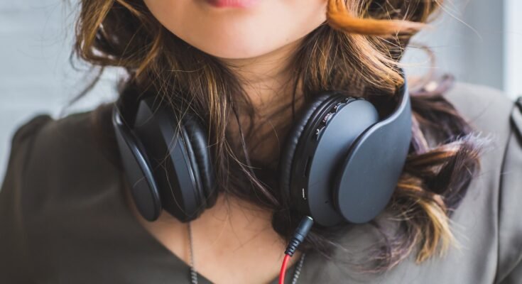 Do Wired Headphones Need To Be Charged