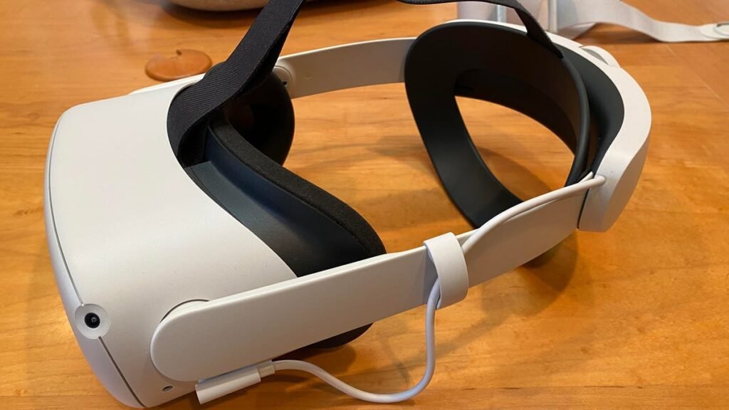 How Long Does The Oculus Quest 2 Battery Last And When Should You Charge It